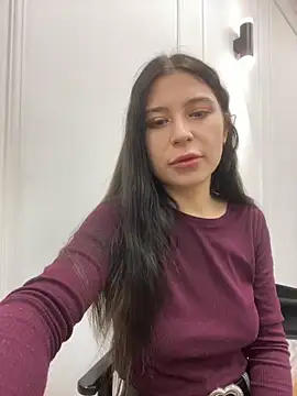 Snapshot of Valerie_Ohara chatting on 10.05.25 Valerie Ohara online show from 10.05.25