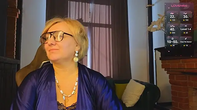 Marta Wils online show from 10.24.25