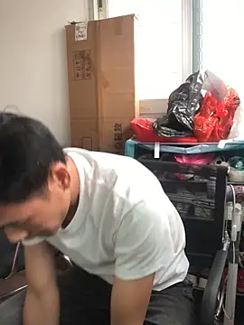 Snapshot of pualldu chatting on 10.30.25 pualldu online show from 10.30.25