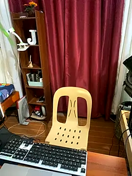 Snapshot of Jan_Waynexx chatting on 10.05.25 Jan Waynexx online show from 10.05.25