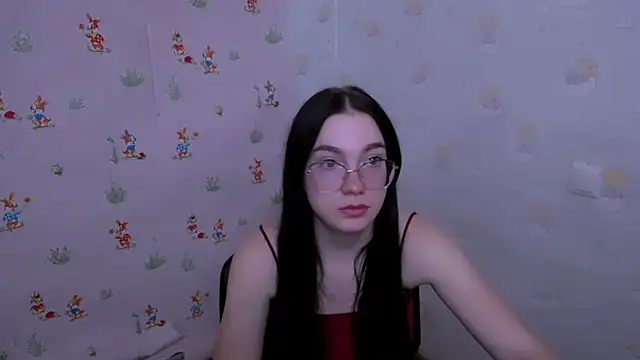 Snapshot of MiraBabe_ chatting on 10.29.25 MiraBabe  online show from 10.29.25