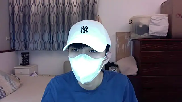 Snapshot of kai101010 chatting on 09.23.25 kai101010 online show from 09.23.25