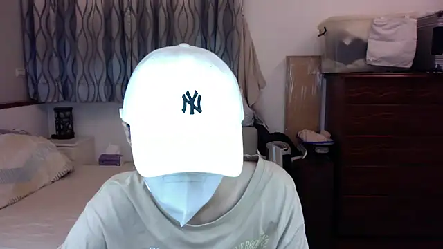 Snapshot of kai101010 chatting on 09.30.25 kai101010 online show from 09.30.25