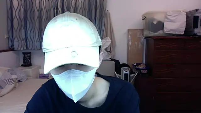 Snapshot of kai101010 chatting on 10.02.25 kai101010 online show from 10.02.25