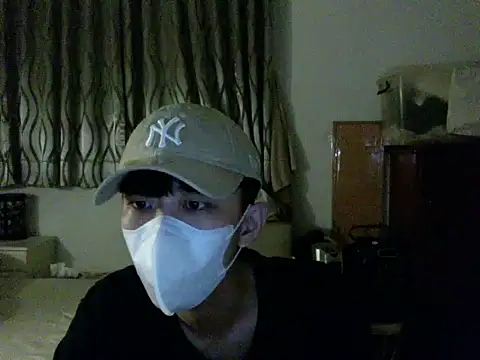 Snapshot of kai101010 chatting on 10.07.25 kai101010 online show from 10.07.25