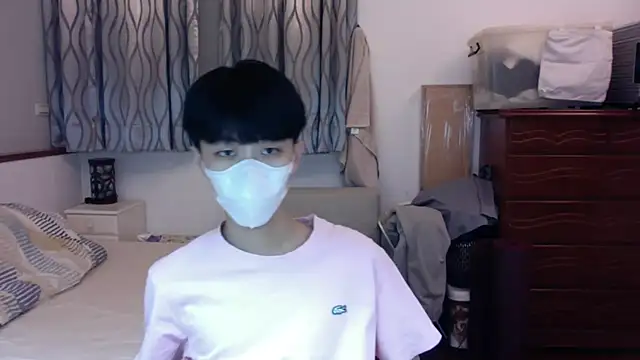 Snapshot of kai101010 chatting on 10.16.25 kai101010 online show from 10.16.25