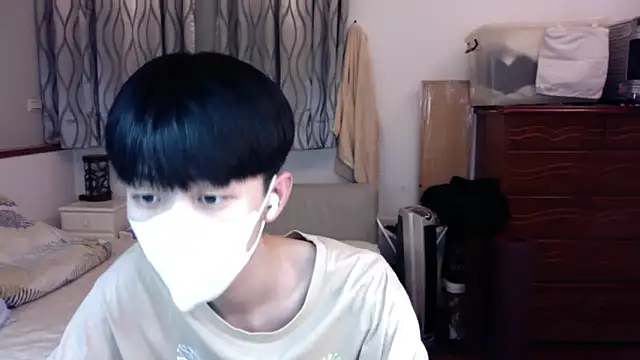 Snapshot of kai101010 chatting on 10.21.25 kai101010 online show from 10.21.25