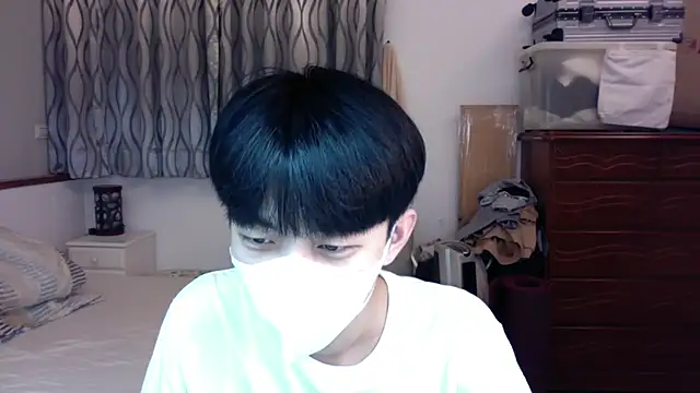 Snapshot of kai101010 chatting on 10.29.25 kai101010 online show from 10.29.25
