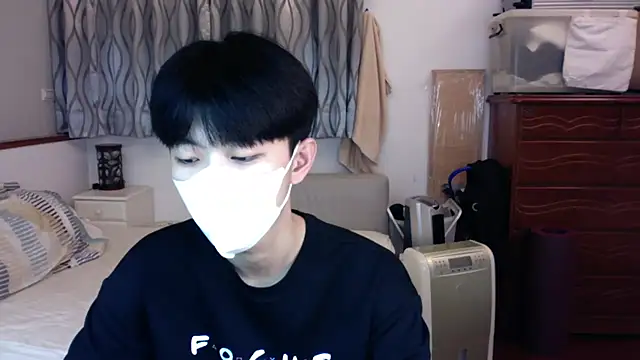 Snapshot of kai101010 chatting on 10.30.25 kai101010 online show from 10.30.25