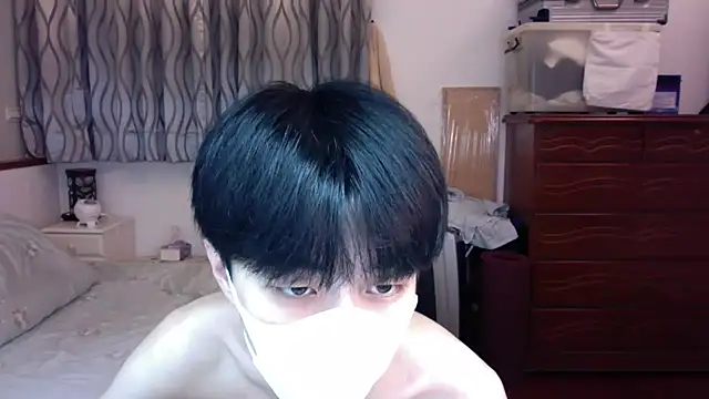 Snapshot of kai101010 chatting on 12.05.25 kai101010 online show from 12.05.25