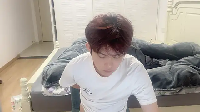 xlong00099 online show from 11.12.25