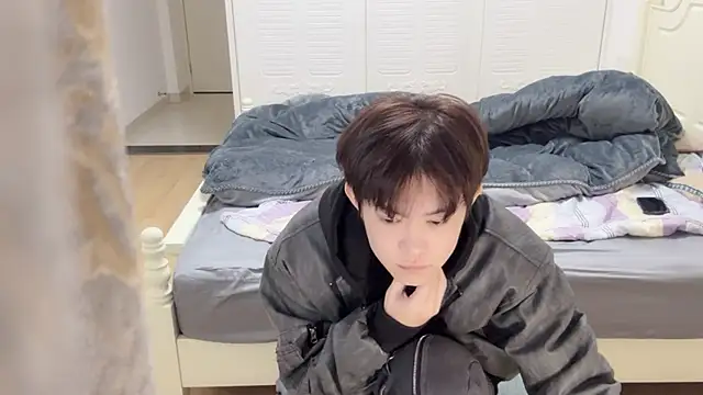 xlong00099 online show from 11.20.25