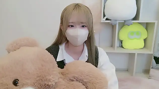 Snapshot of Cocoro_o0 chatting on 09.21.25 Cocoro o0 online show from 09.21.25