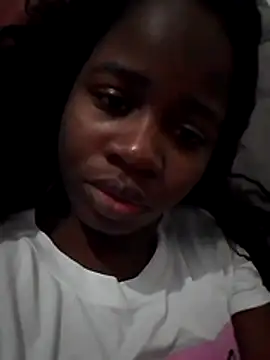 Snapshot of ROOMMYY2 chatting on 11.27.25 ROOMMYY2 online show from 11.27.25