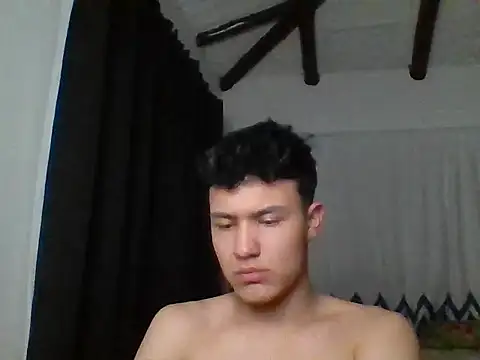 Snapshot of El_awo_ chatting on 11.03.25 El awo  online show from 11.03.25