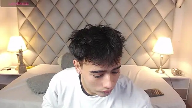 Clement Reyes online show from 09.18.25