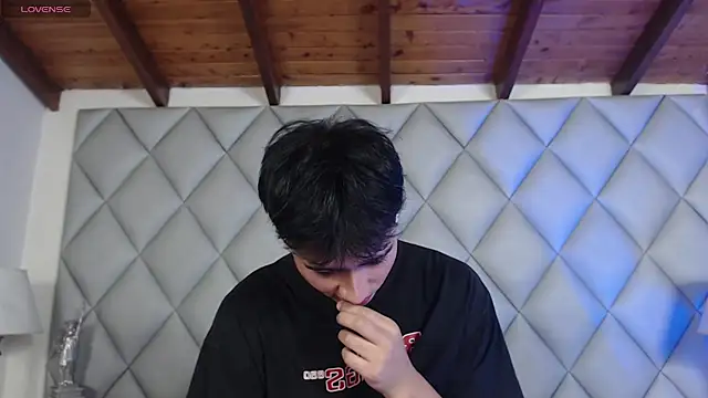 Clement Reyes online show from 11.02.25