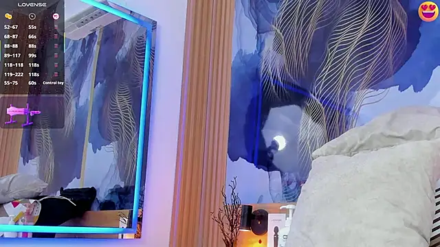 Anabacker01 online show from 11.17.25