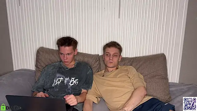 Snapshot of Eaton_ chatting on 10.13.25 Eaton online show from 10.13.25