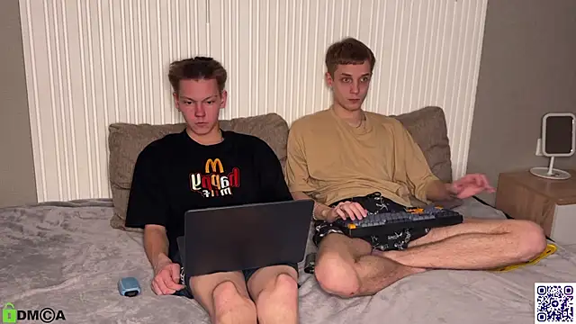 Snapshot of Eaton_ chatting on 10.18.25 Eaton online show from 10.18.25