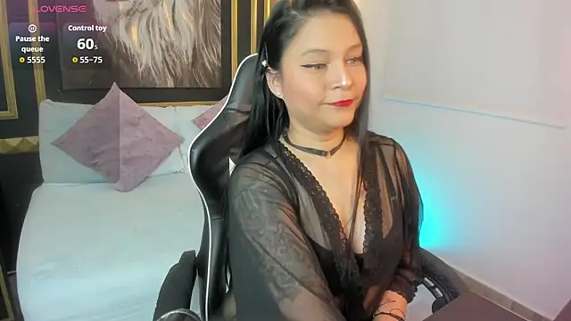 nare celebi  online show from 09.30.25