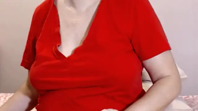 Snapshot of NastyAssxx chatting on 10.28.25 NastyAssxx online show from 10.28.25