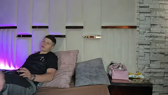 ANLLELOAndANGELA online show from 05.12.26