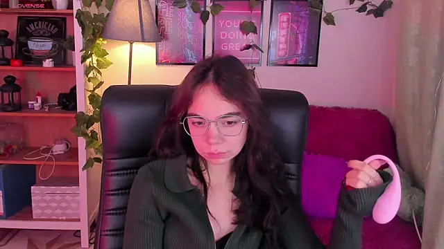Elise Noir online show from 10.14.25