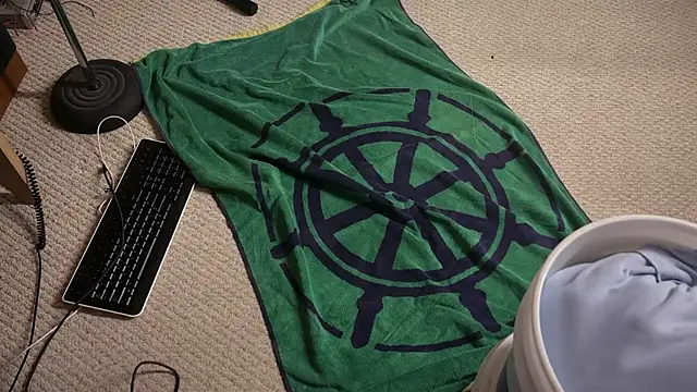 Snapshot of Doanything4you chatting on 04.10.26 Doanything4you online show from 04.10.26