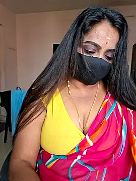 Snapshot of queendivya chatting on 07.06.26 queendivya online show from 07.06.26