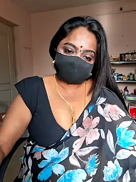 Snapshot of queendivya chatting on 07.14.26 queendivya online show from 07.14.26