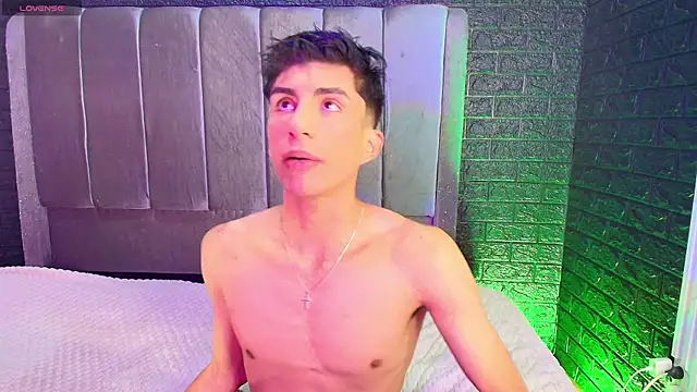 Erick Velveth online show from 12.21.25