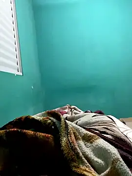 Snapshot of kylieputinha chatting on 09.24.25 kylieputinha online show from 09.24.25