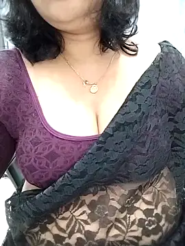 Snapshot of divya-jannu chatting on 10.16.25 divya-jannu online show from 10.16.25