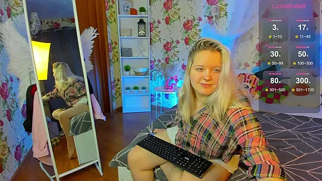 RoseThomas  online show from 11.23.25