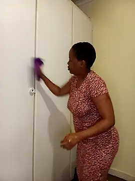 BubblyBeautiful online show from 12.03.25