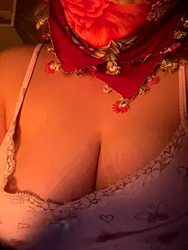 Snapshot of Heidaa chatting on 09.25.25 Heidaa online show from 09.25.25