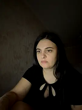 Snapshot of SweetBerryX chatting on 10.06.25 SweetBerryX online show from 10.06.25