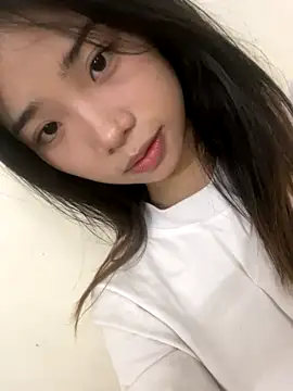 Snapshot of -Tania- chatting on 09.19.25 -Tania- online show from 09.19.25