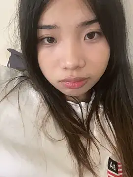 Snapshot of -Tania- chatting on 09.30.25 -Tania- online show from 09.30.25