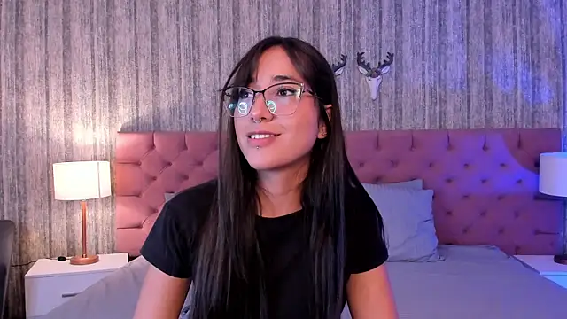 LiaaTurner online show from 01.16.26