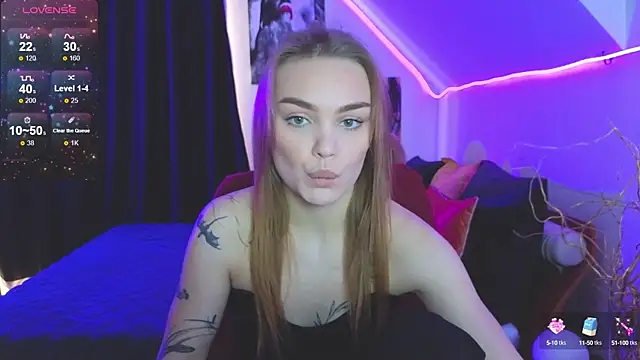 KitsyMoore online show from 10.11.25