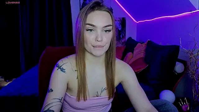 KitsyMoore online show from 11.14.25