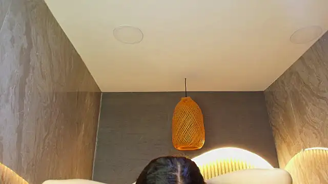 dany r  online show from 10.17.25