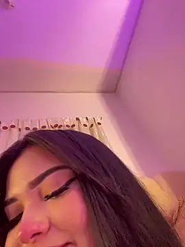 Mericute  online show from 04.21.26