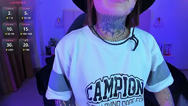 Gyal 8  online show from 01.13.26