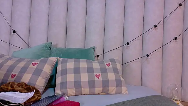 MyApril   online show from 04.13.26