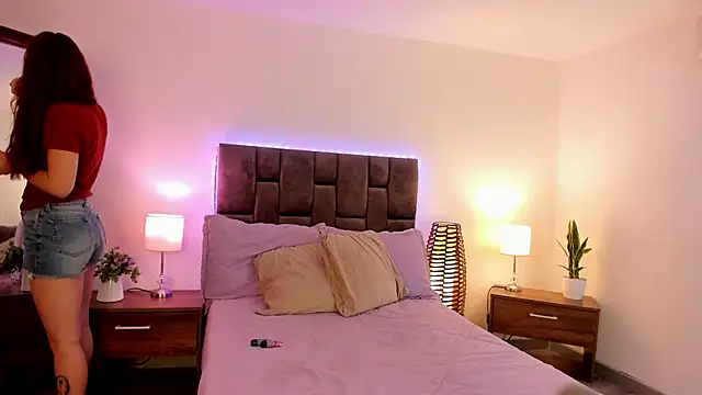 Aliccecullen online show from 10.08.25