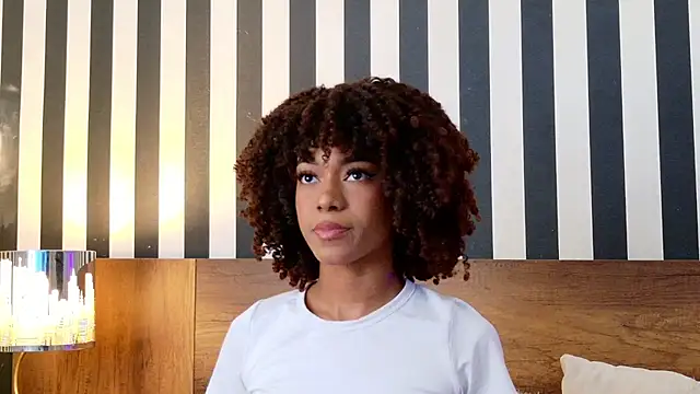 Stellaciel  online show from 10.28.25