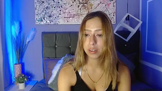 Snapshot of Jade__k chatting on 12.02.25 Jade k online show from 12.02.25